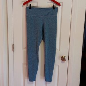 NIKE DRI FIT ATHLETIC PANT SIZE L